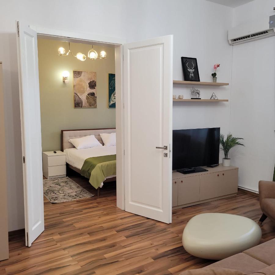 B8 - Spacious, Charming Apartment In Central Σίμπιου Εξωτερικό φωτογραφία